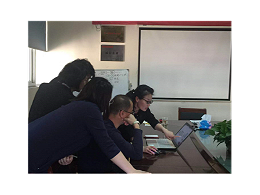 工具柜厂家天金冈为牛商企业新秀规划车间！