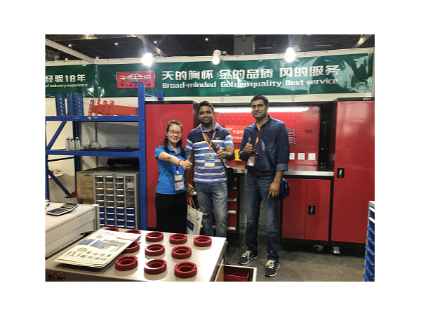 天金冈工具柜亮相上海国际五金展，助阵五金行业发展风向标！