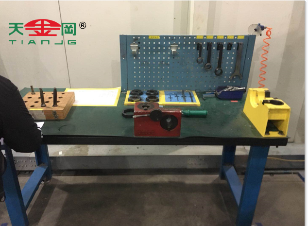 钳工工作台厂家