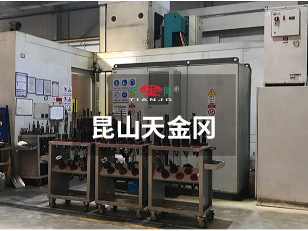 满大街的工具柜厂家，凭什么昆山天金冈的这么火?