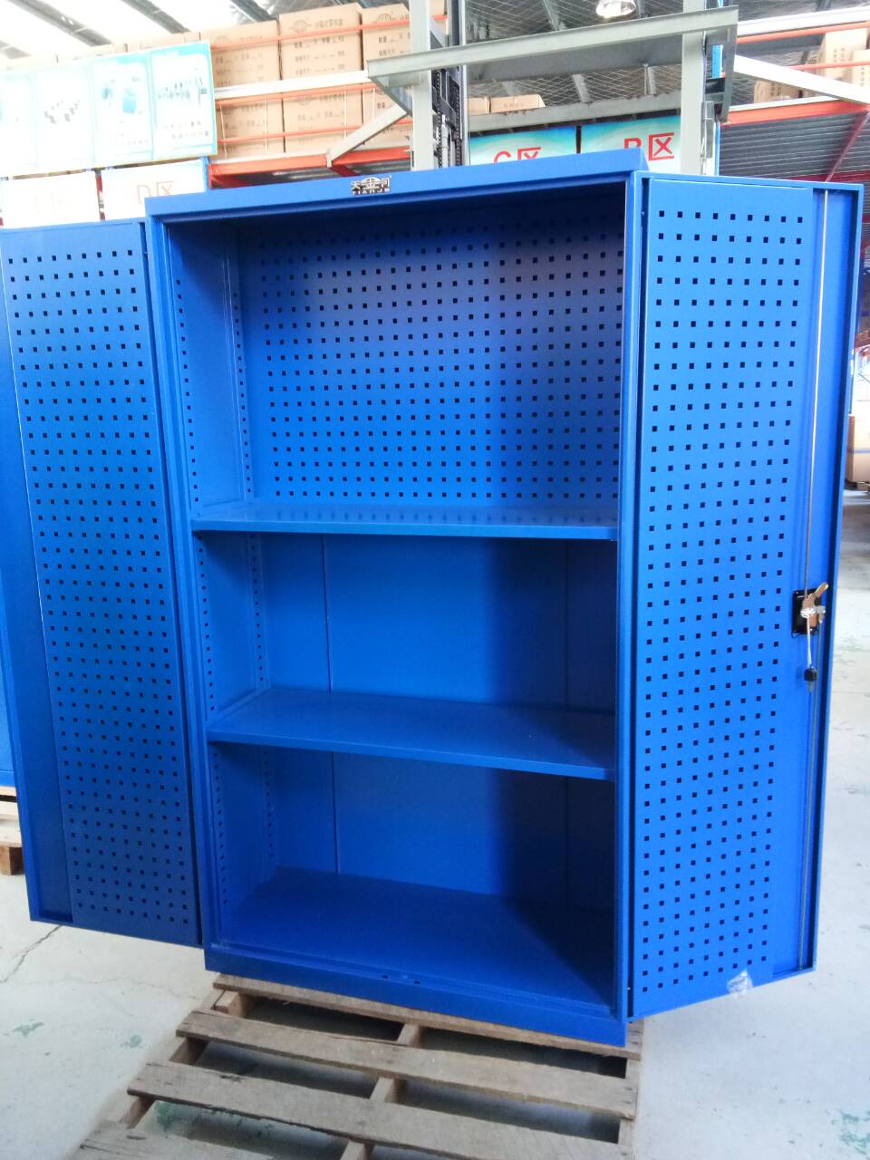 双开门工具柜厂家—天金冈